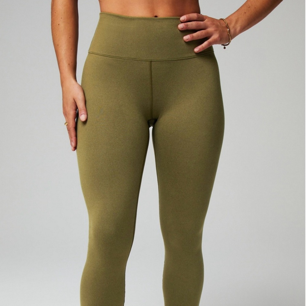 NWOT Powerhold 7/8 Legging